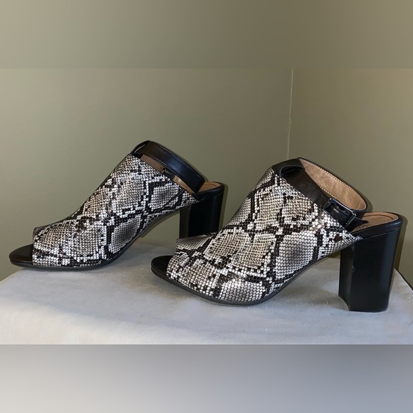 Vionic- Kaia Snakeskin Stacked Heel Sandal size 11 (USA) - Picture 6 of 6